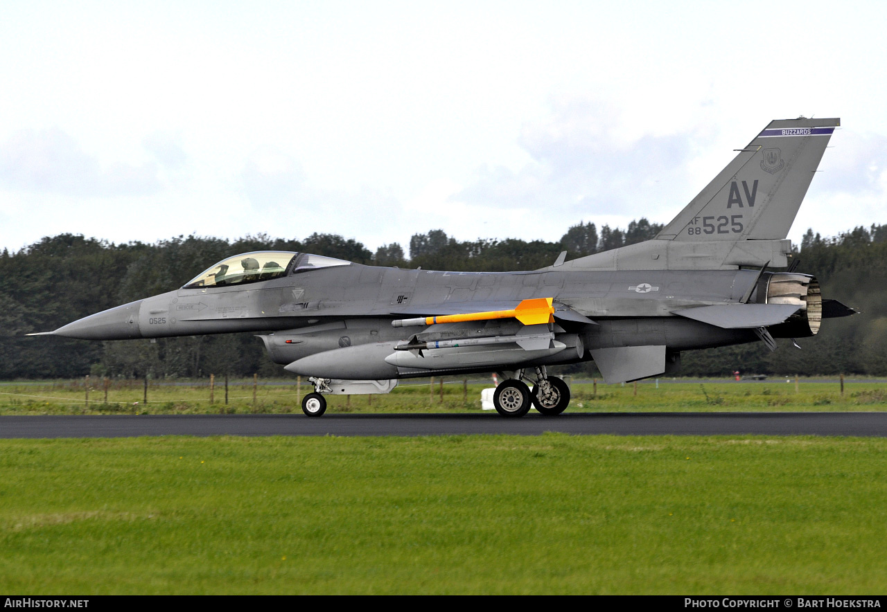 Aircraft Photo of 88-0525 / AF88-525 | General Dynamics F-16CG Fighting Falcon | USA - Air Force | AirHistory.net #269361
