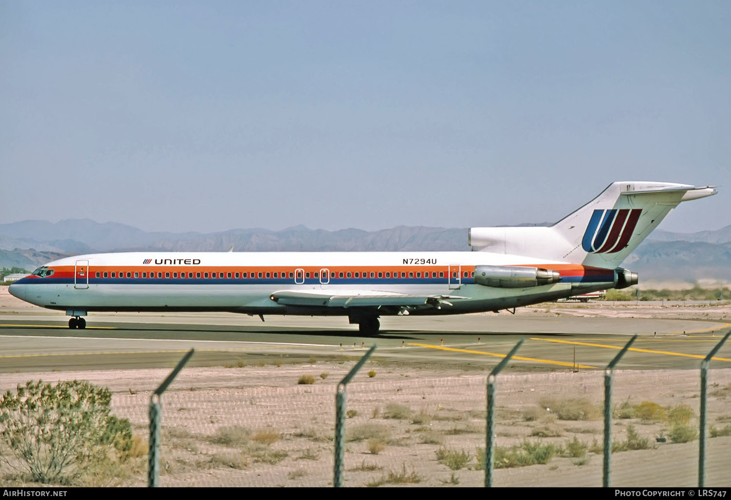 Aircraft Photo of N7294U | Boeing 727-222 | United Airlines | AirHistory.net #269373