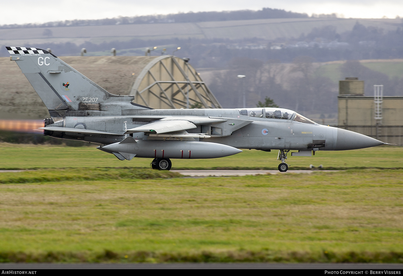 Aircraft Photo of ZE207 | Panavia Tornado F3 | UK - Air Force | AirHistory.net #269376