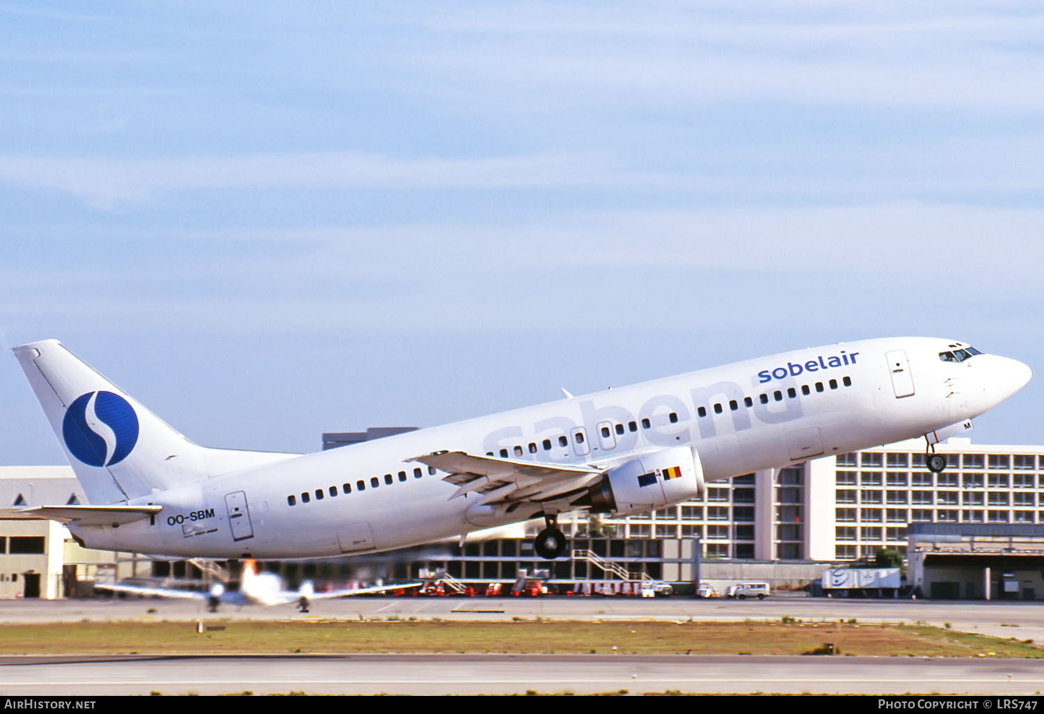 Aircraft Photo of OO-SBM | Boeing 737-429 | Sobelair | AirHistory.net #269418