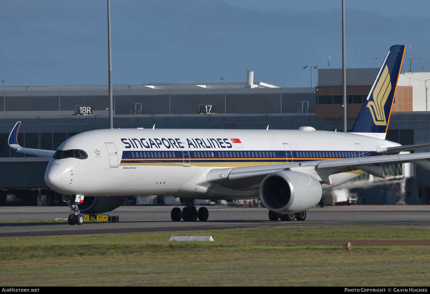 Aircraft Photo of 9V-SHE | Airbus A350-941 | Singapore Airlines | AirHistory.net #269474