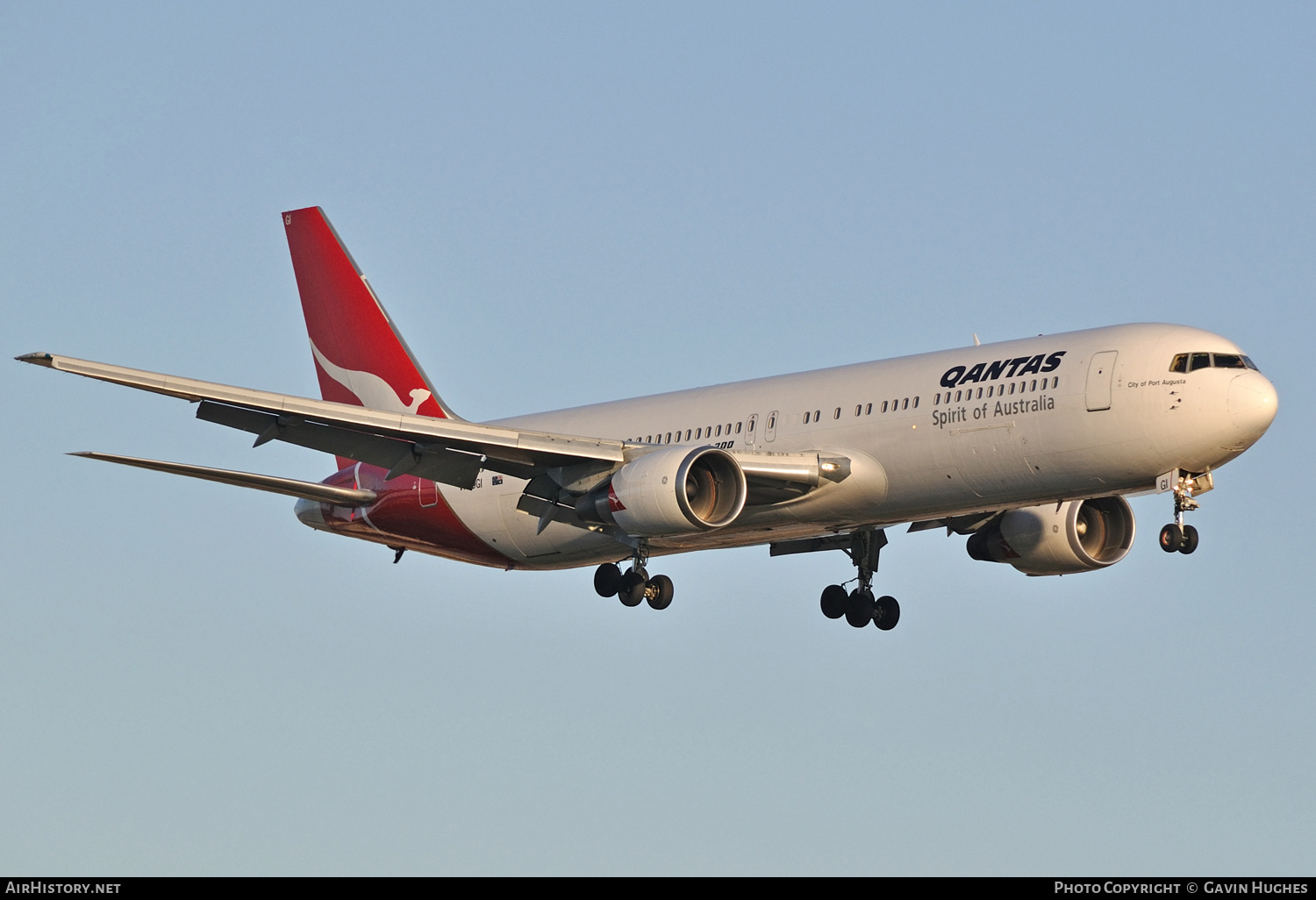Aircraft Photo of VH-OGI | Boeing 767-338/ER | Qantas | AirHistory.net #269488