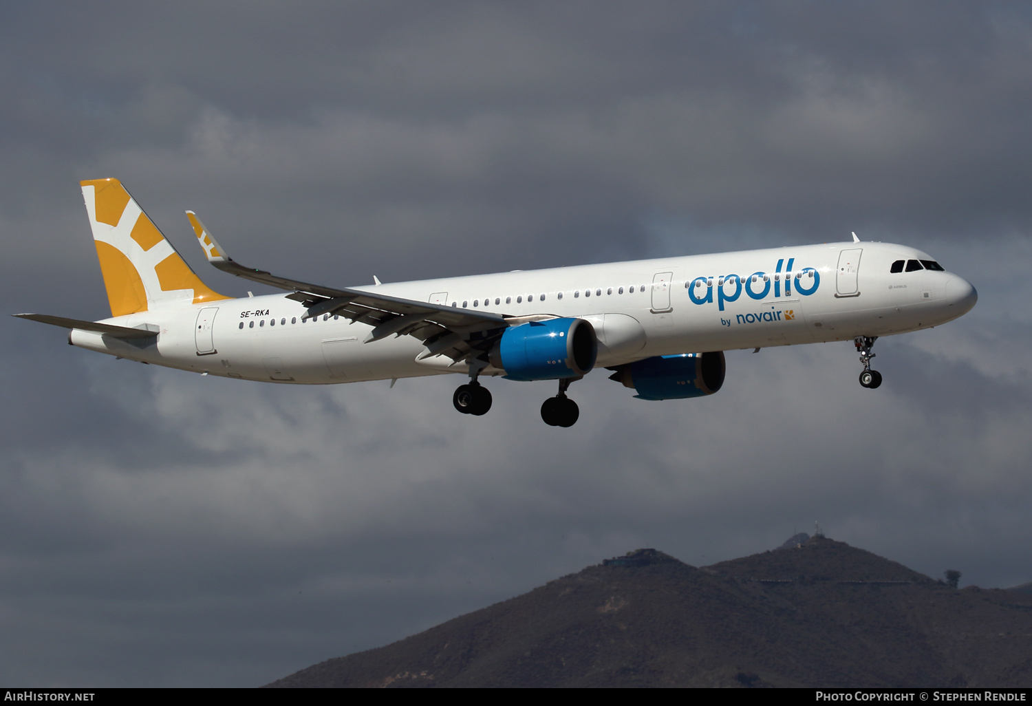 Aircraft Photo of SE-RKA | Airbus A321-251N | Apollo Travel | AirHistory.net #269652