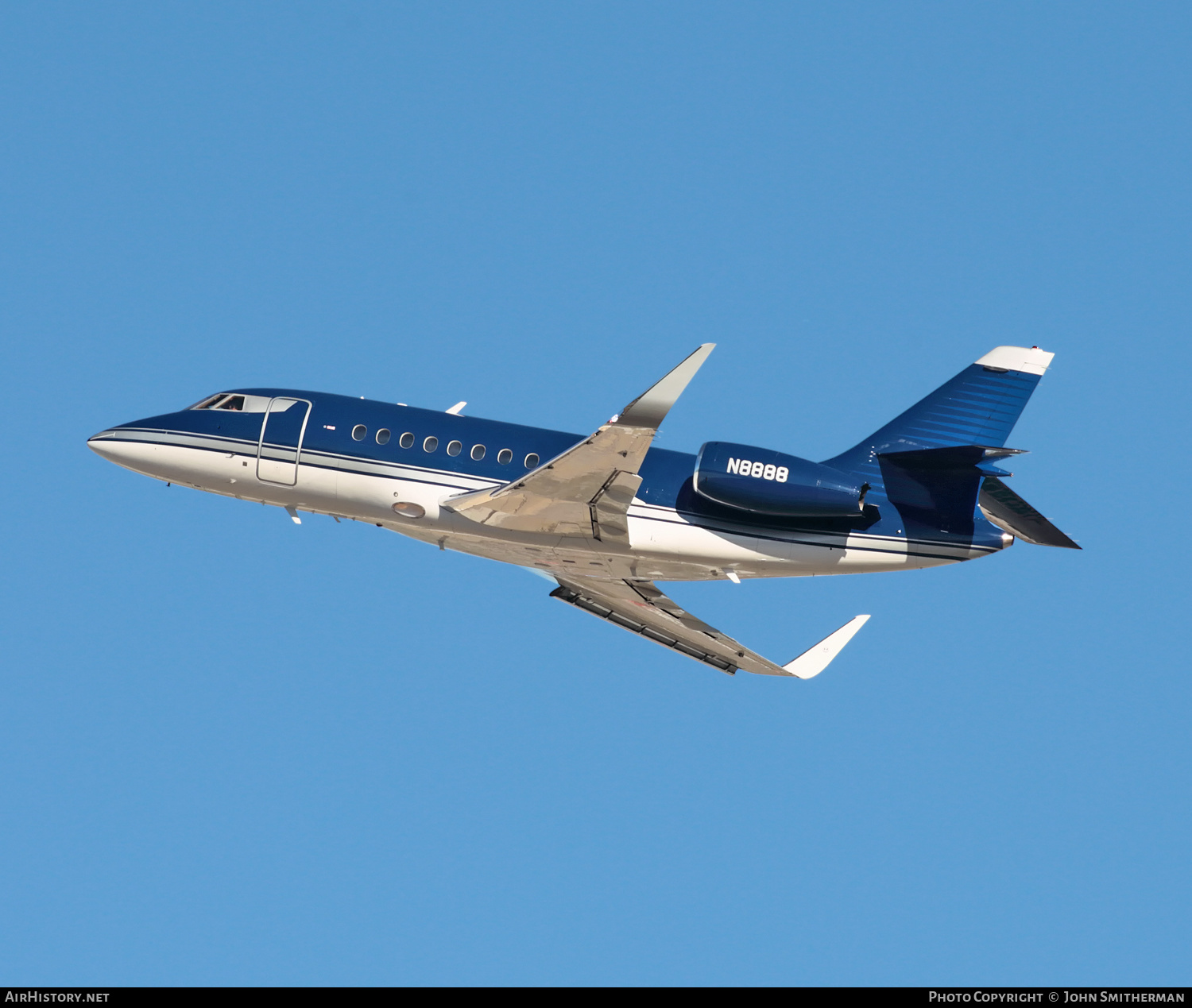 Aircraft Photo of N8888 | Dassault Falcon 2000 | AirHistory.net #269688