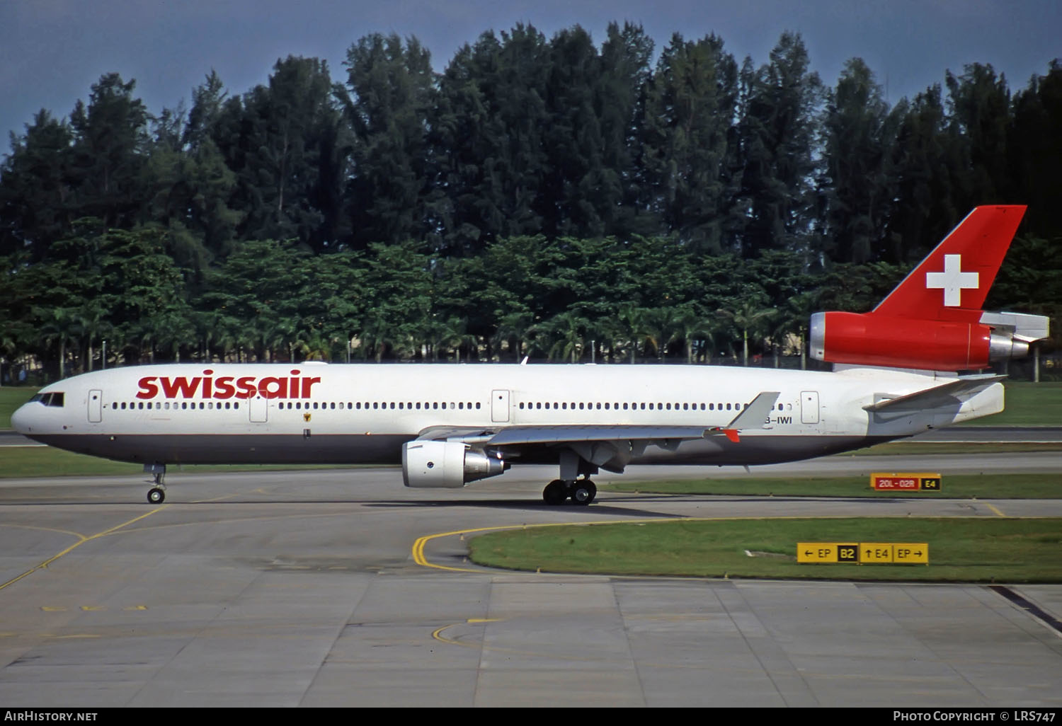 Aircraft Photo of HB-IWI | McDonnell Douglas MD-11 | Swissair | AirHistory.net #269703