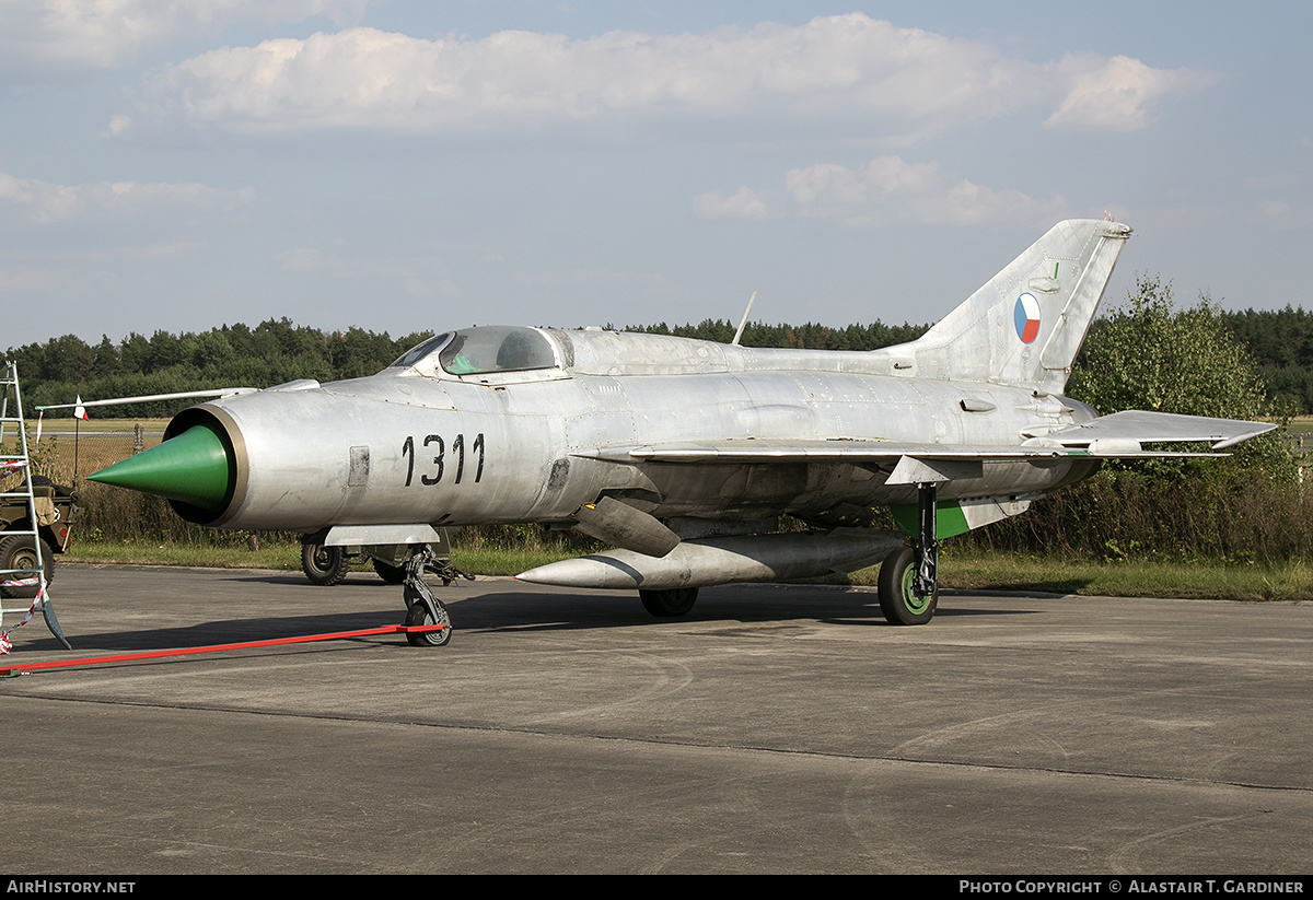 Aircraft Photo of 1311 | Mikoyan-Gurevich MiG-21PF | Czechoslovakia - Air Force | AirHistory.net #269712