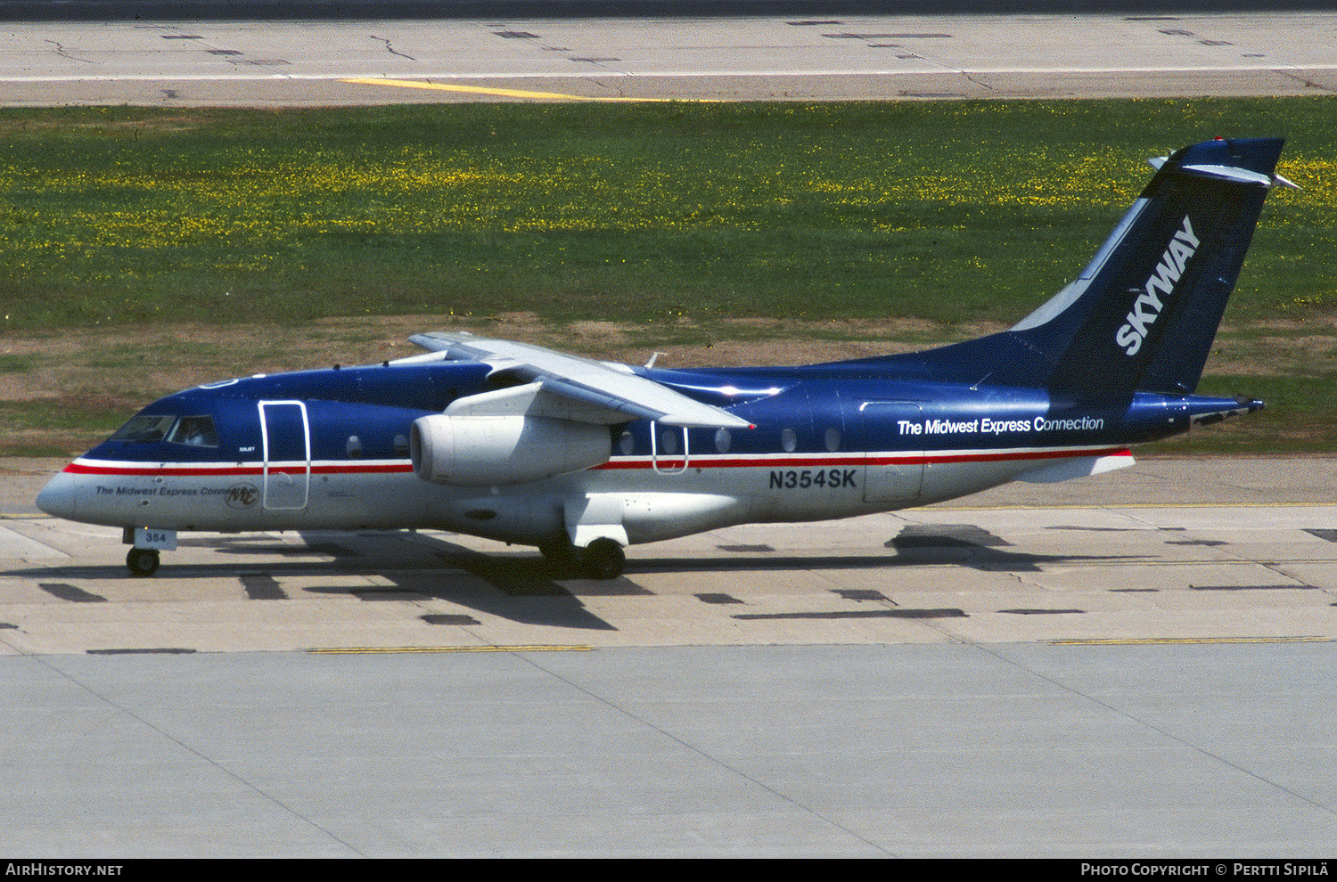 Aircraft Photo of N354SK | Dornier 328-300 328JET | Skyway Midwest Express Connection | AirHistory.net #269727