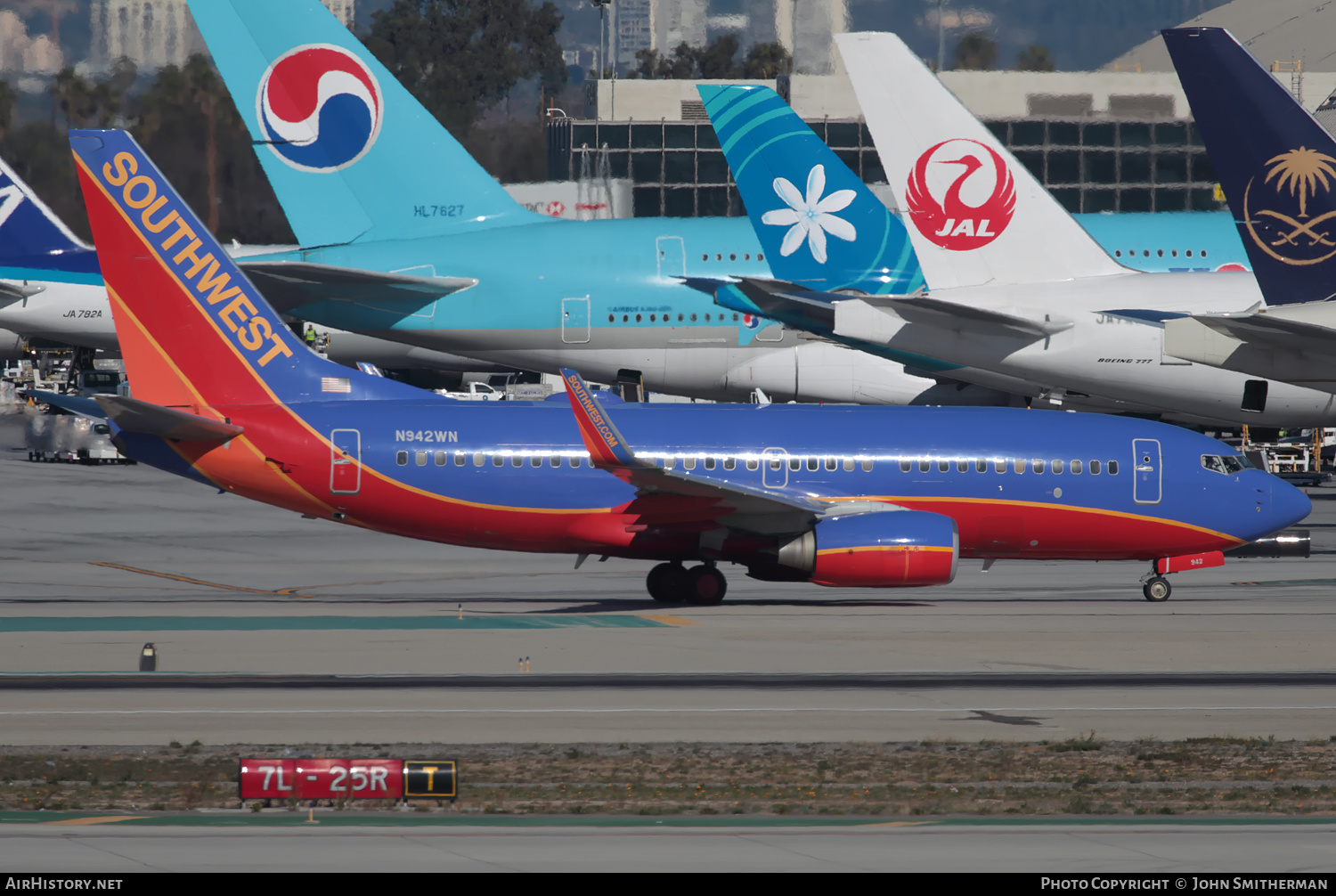 Aircraft Photo of N942WN | Boeing 737-7H4 | Southwest Airlines | AirHistory.net #269817