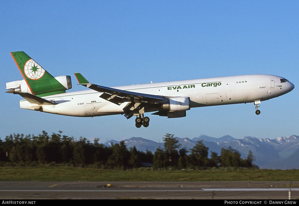 Aircraft Photo of B-16107 | McDonnell Douglas MD-11/F | EVA Air Cargo | AirHistory.net #269897