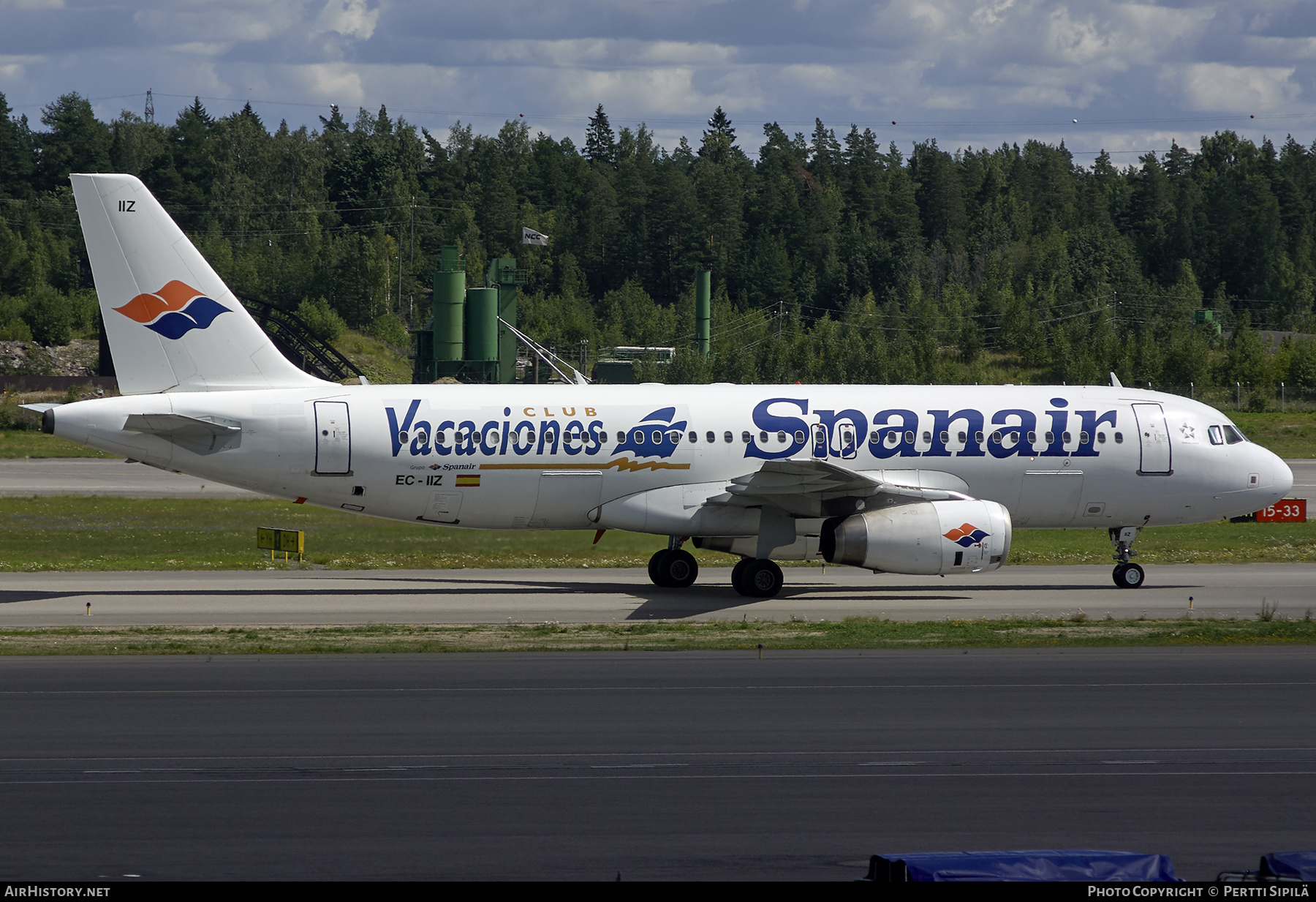 Aircraft Photo of EC-IIZ | Airbus A320-232 | Spanair | AirHistory.net #270014