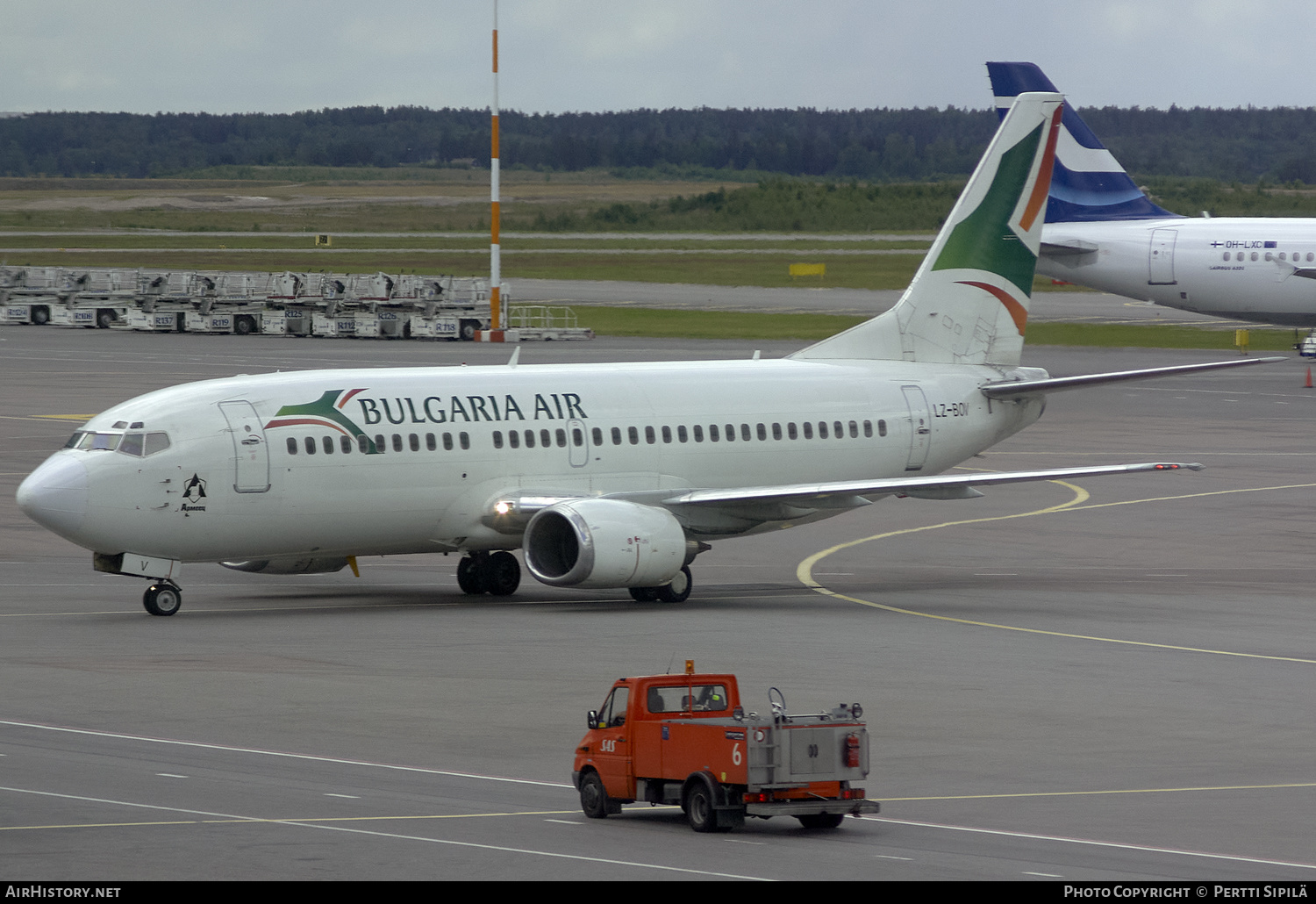 Aircraft Photo of LZ-BOV | Boeing 737-330 | Bulgaria Air | AirHistory.net #270031