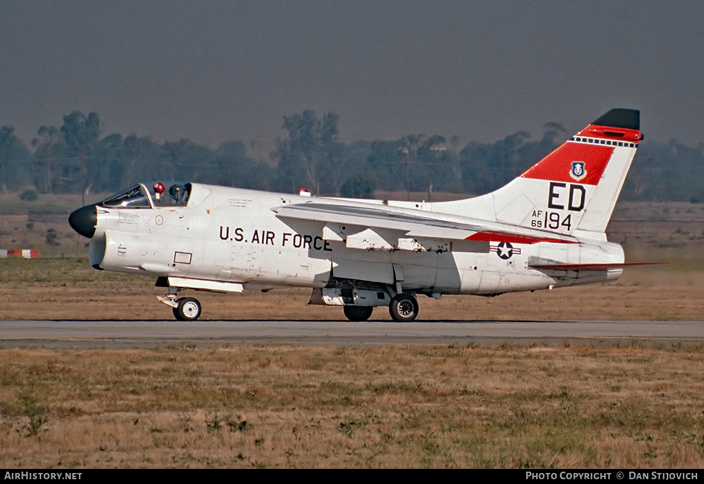 Aircraft Photo of 69-6194 / AF69-194 | LTV A-7D Corsair II | USA - Air Force | AirHistory.net #270122
