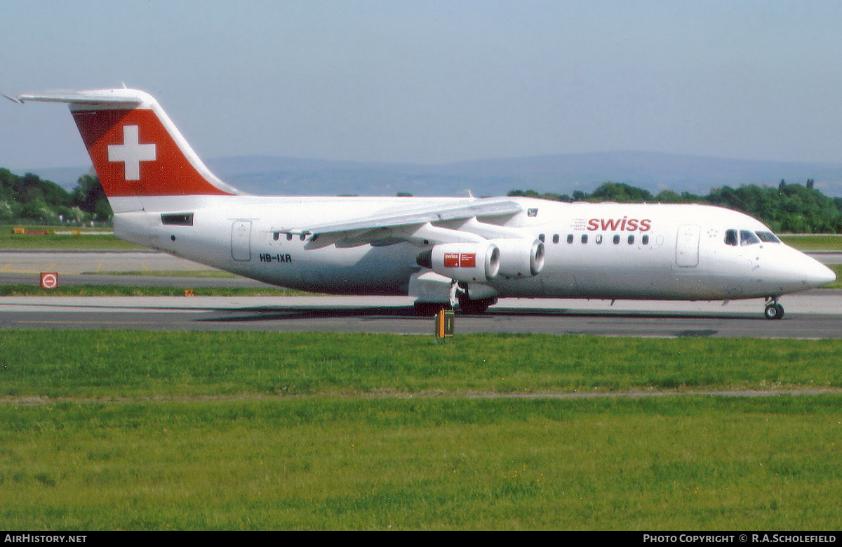 Aircraft Photo of HB-IXR | British Aerospace Avro 146-RJ100 | Swiss International Air Lines | AirHistory.net #270154