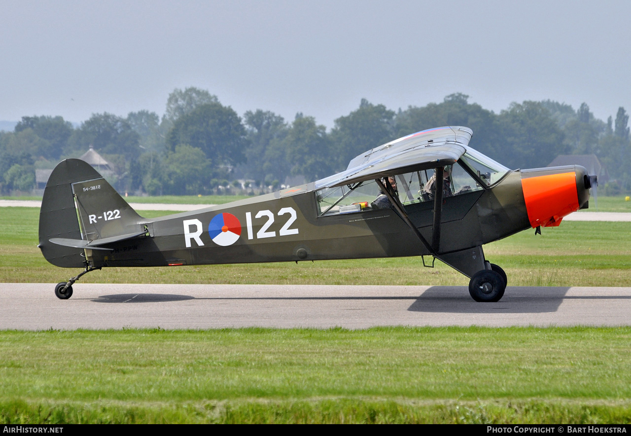 Aircraft Photo of PH-PPW / R-122 | Piper L-21B Super Cub | Koninklijke Luchtmacht Historische Vlucht | Netherlands - Air Force | AirHistory.net #270156