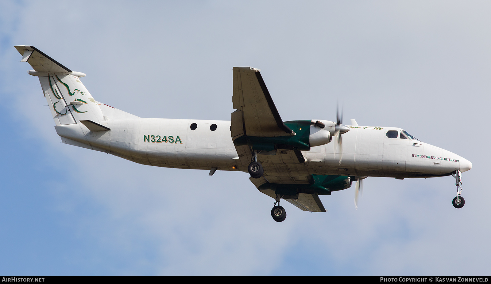 Aircraft Photo of N324SA | Beech 1900C-1 | Southern Air Charter | AirHistory.net #270164