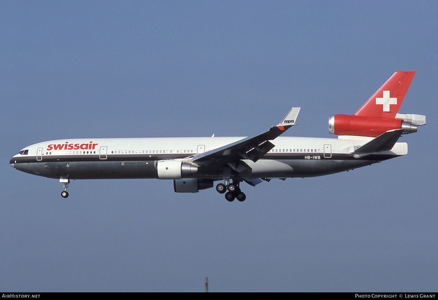 Aircraft Photo of HB-IWB | McDonnell Douglas MD-11 | Swissair | AirHistory.net #270177