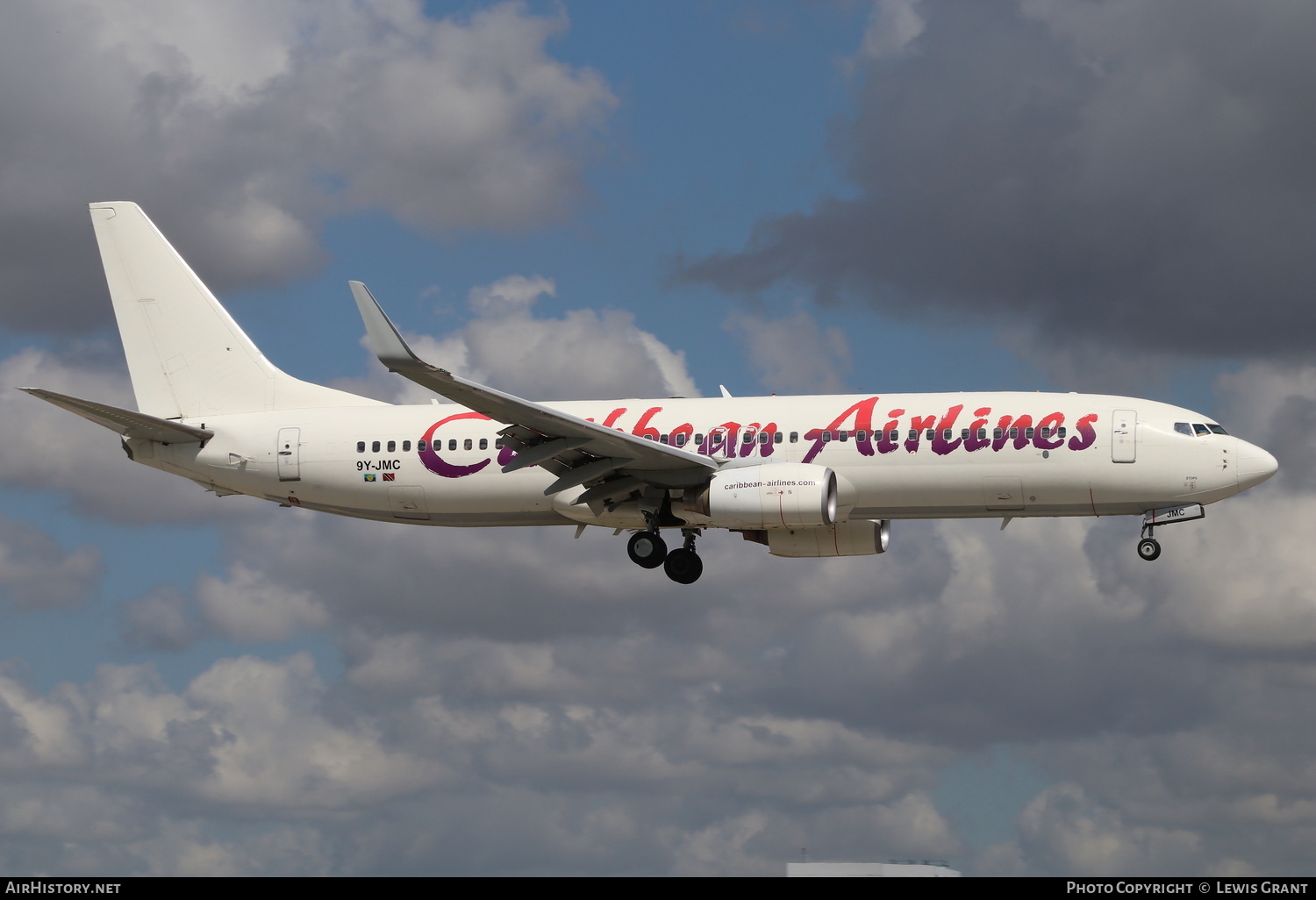 Aircraft Photo of 9Y-JMC | Boeing 737-8Q8 | Caribbean Airlines | AirHistory.net #270184