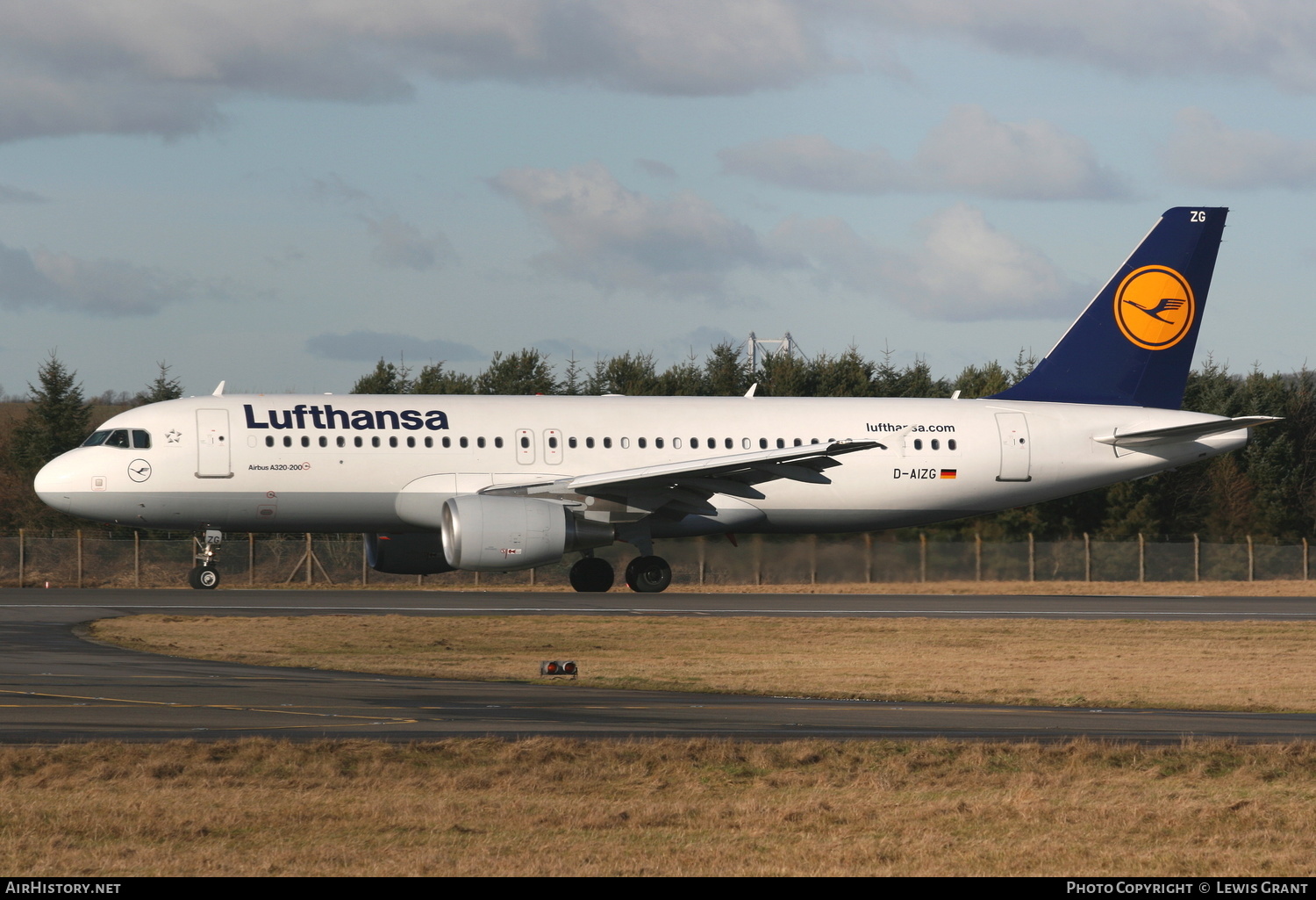 Aircraft Photo of D-AIZG | Airbus A320-214 | Lufthansa | AirHistory.net #270206