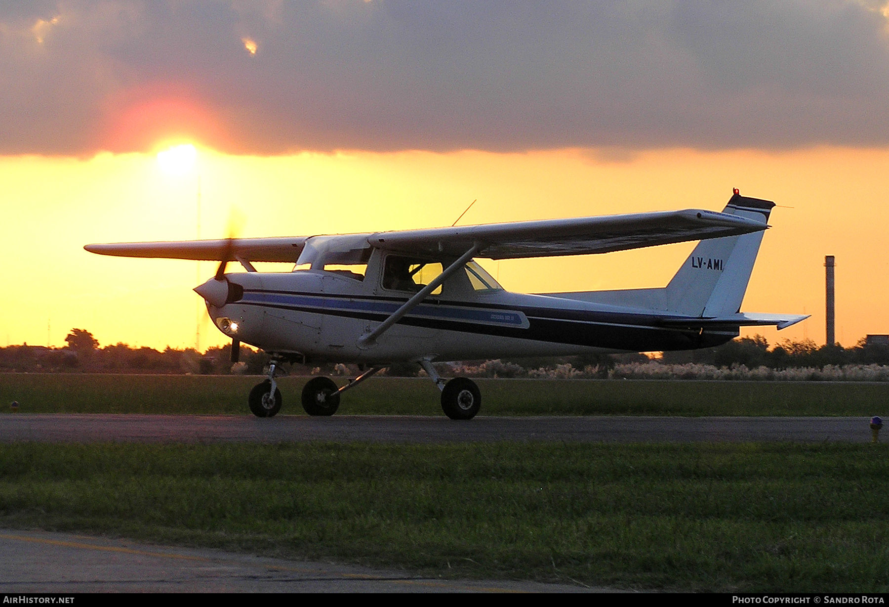 Aircraft Photo of LV-AMI | Cessna 152 | AirHistory.net #270236