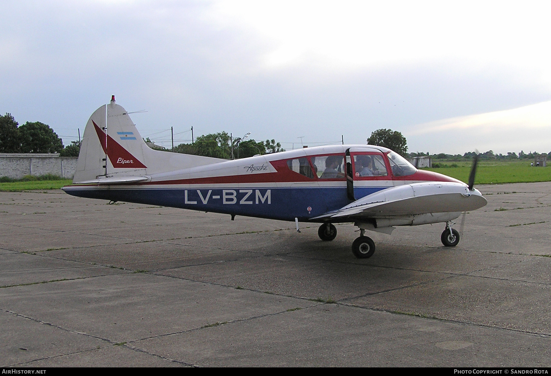 Aircraft Photo of LV-BZM | Piper PA-23-160 Apache F | AirHistory.net #270238