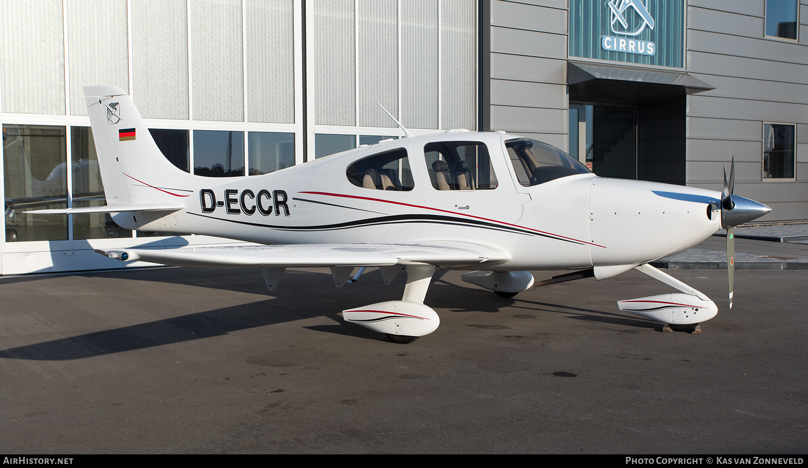 Aircraft Photo of D-ECCR | Cirrus SR-20 G1 | AirHistory.net #270294
