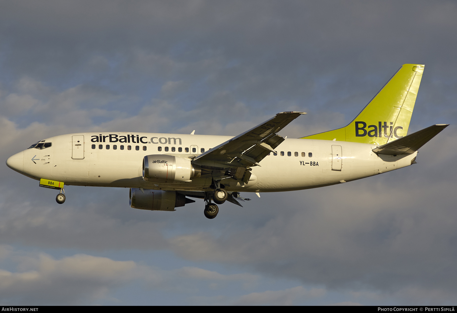 Aircraft Photo of YL-BBA | Boeing 737-505 | AirBaltic | AirHistory.net #270398