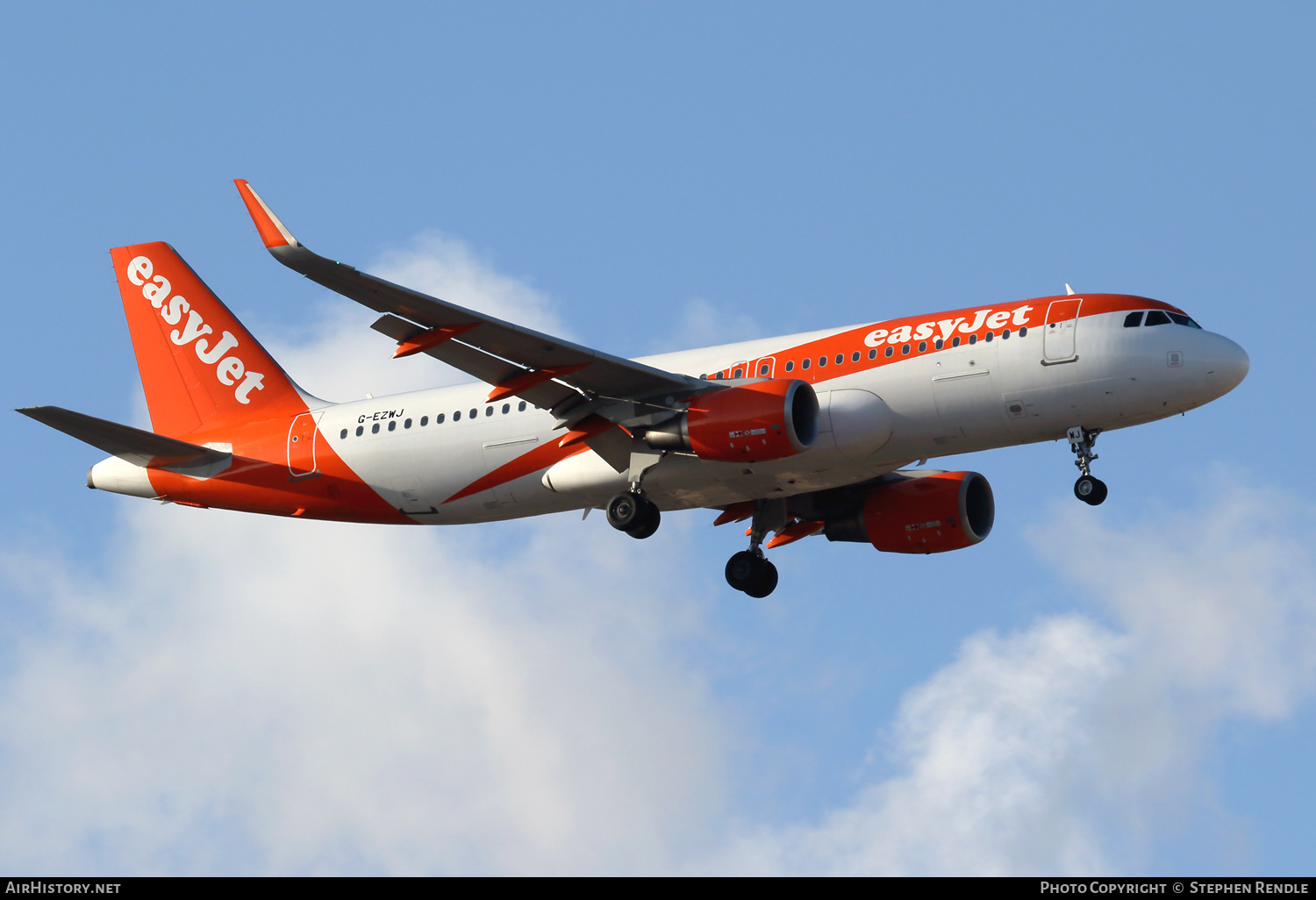 Aircraft Photo of G-EZWJ | Airbus A320-214 | EasyJet | AirHistory.net #270434