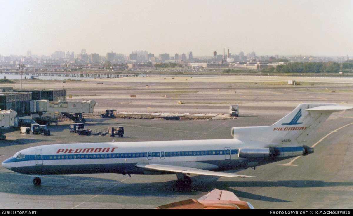 Aircraft Photo of N869N | Boeing 727-281 | Piedmont Airlines | AirHistory.net #270491