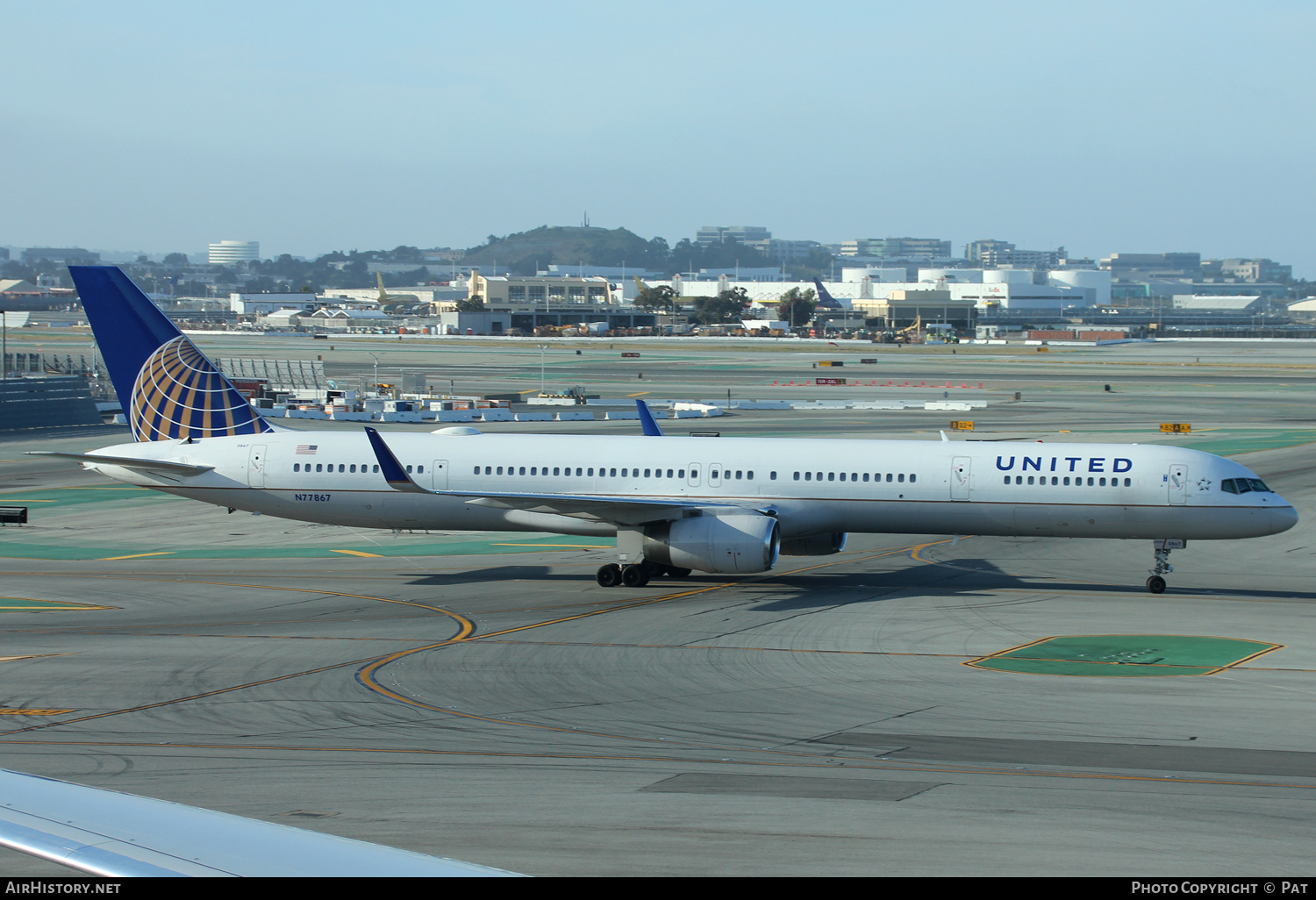 Aircraft Photo of N77867 | Boeing 757-33N | United Airlines | AirHistory.net #270580