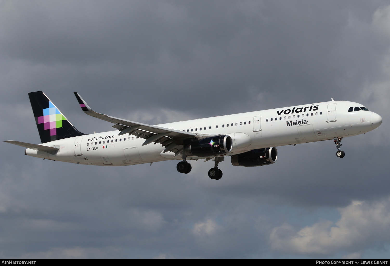 Aircraft Photo of XA-VLU | Airbus A321-231 | Volaris | AirHistory.net #270652