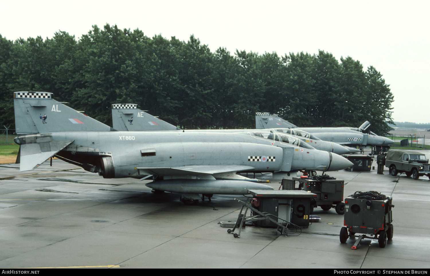 Aircraft Photo of XT860 | McDonnell Douglas F-4K Phantom FG1 | UK - Air Force | AirHistory.net #270713