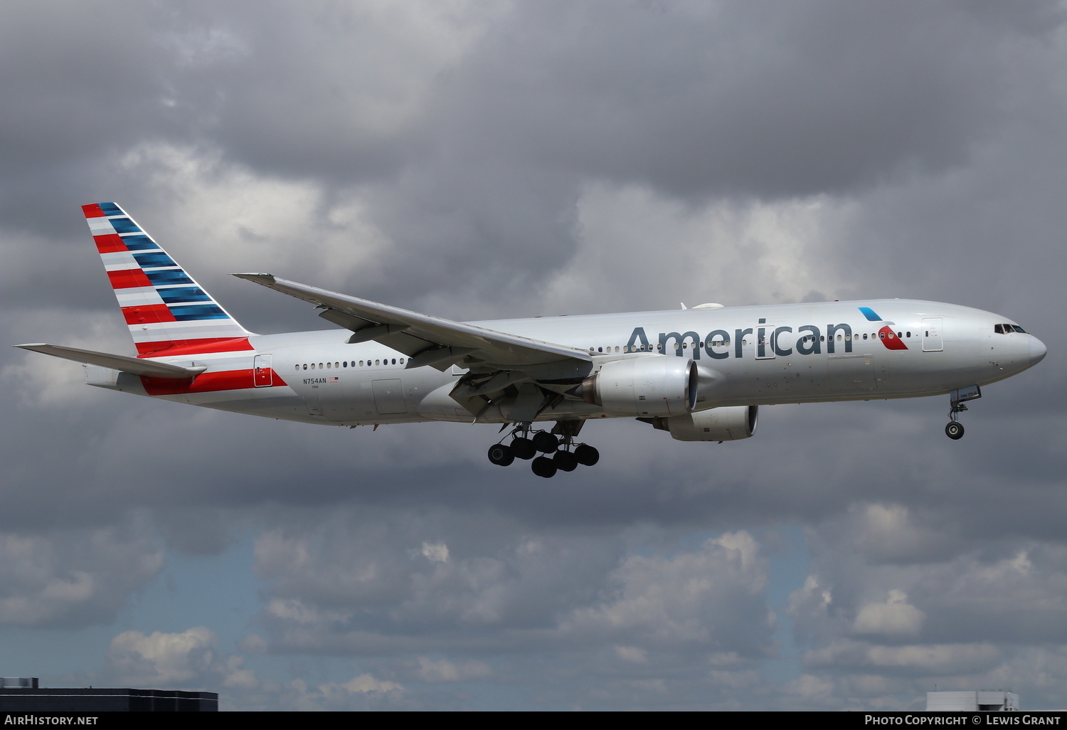 Aircraft Photo of N754AN | Boeing 777-223/ER | American Airlines | AirHistory.net #270727