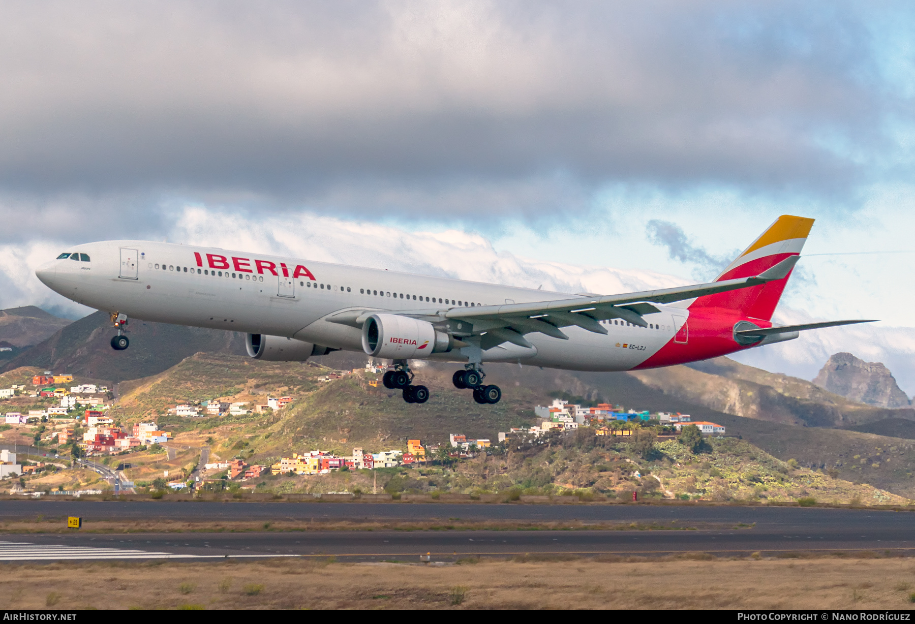 Aircraft Photo of EC-LZJ | Airbus A330-302 | Iberia | AirHistory.net #270756