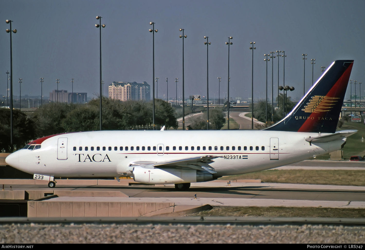 Aircraft Photo of N233TA | Boeing 737-2K5/Adv | TACA - Transportes Aéreos Centro Americanos | AirHistory.net #270882