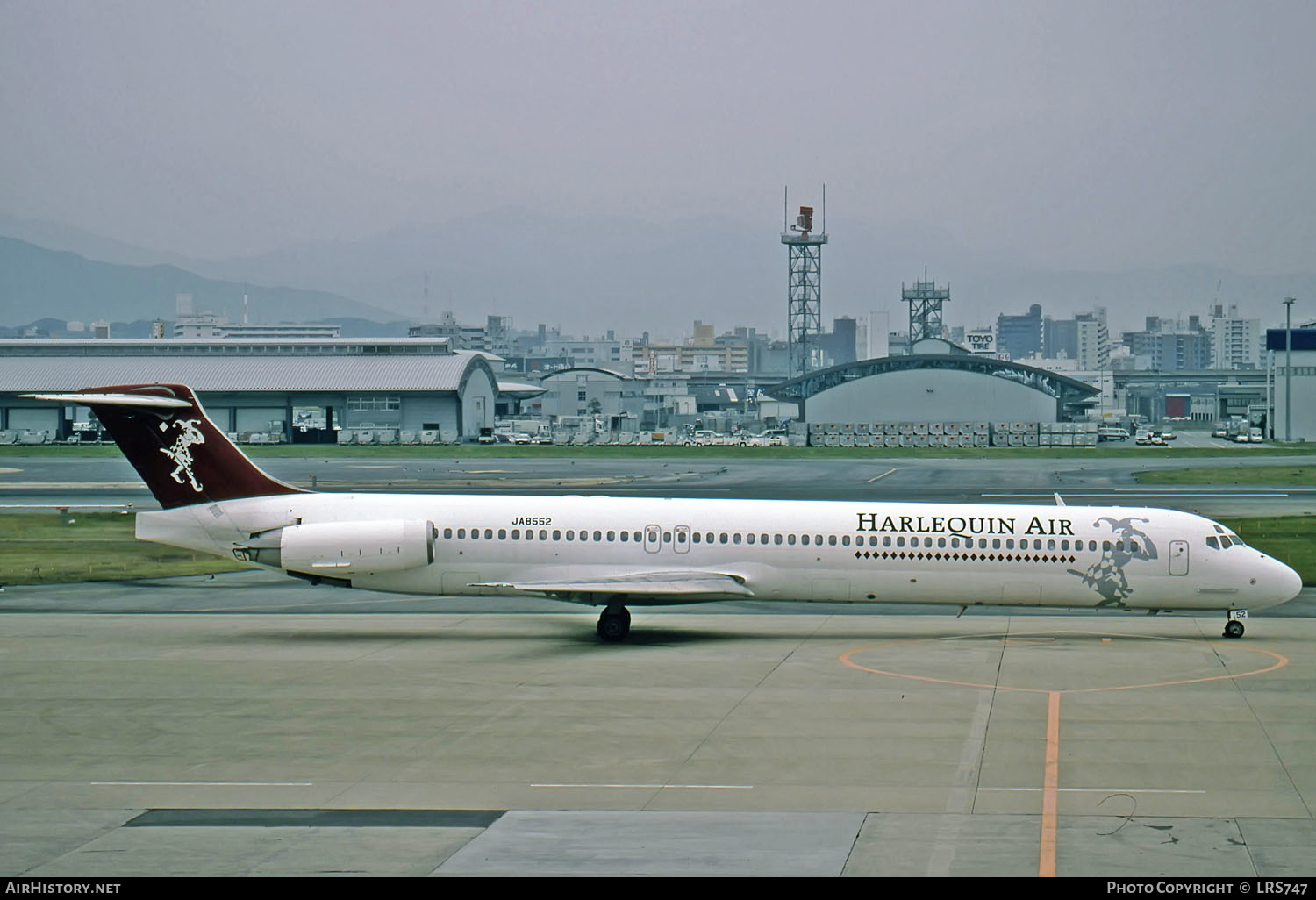 Aircraft Photo of JA8552 | McDonnell Douglas MD-81 (DC-9-81) | Harlequin Air | AirHistory.net #270898