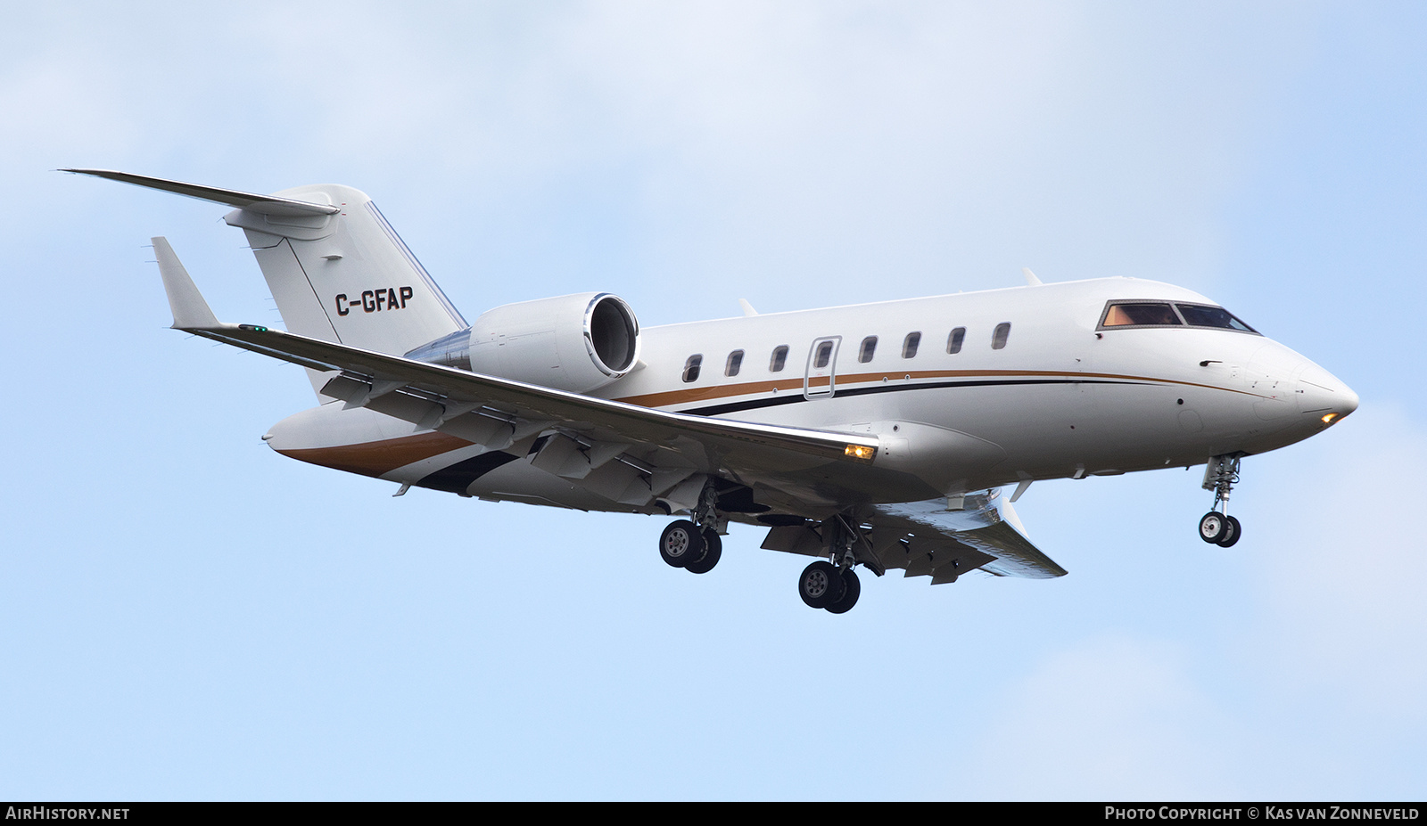 Aircraft Photo of C-GFAP | Bombardier Challenger 605 (CL-600-2B16) | AirHistory.net #270909