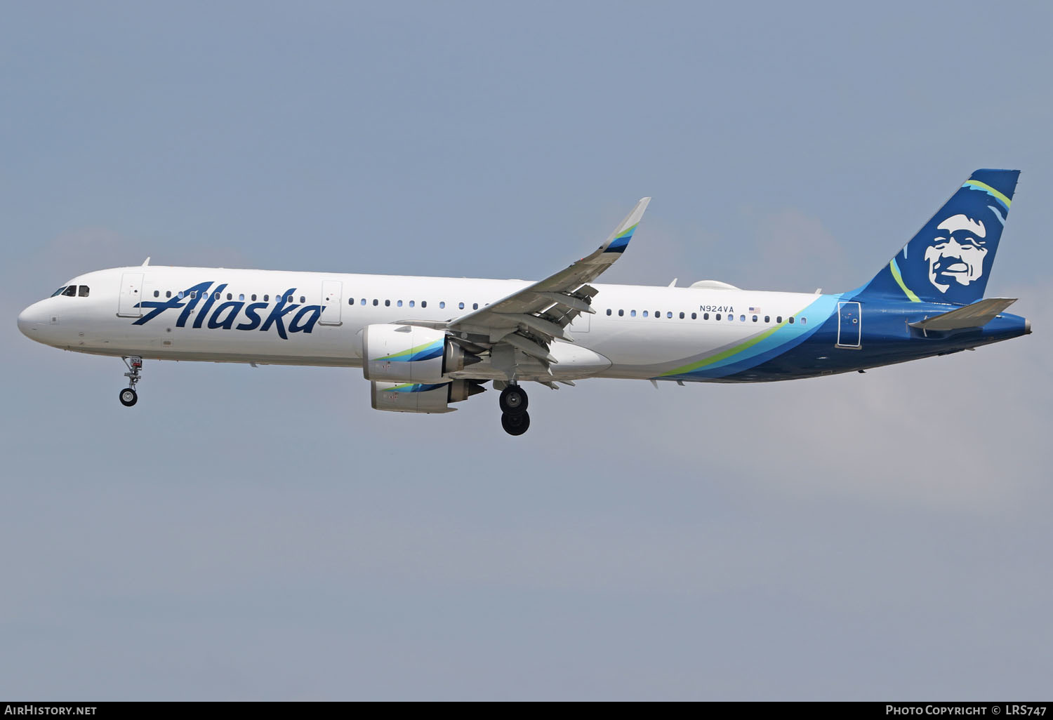 Aircraft Photo of N924VA | Airbus A321-253N | Alaska Airlines | AirHistory.net #270937
