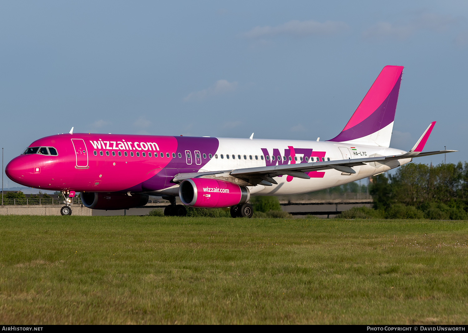 Aircraft Photo of HA-LYC | Airbus A320-232 | Wizz Air | AirHistory.net #271027