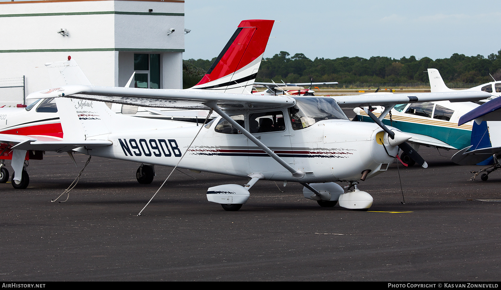 Aircraft Photo of N909DB | Cessna 172R Skyhawk | AirHistory.net #271083