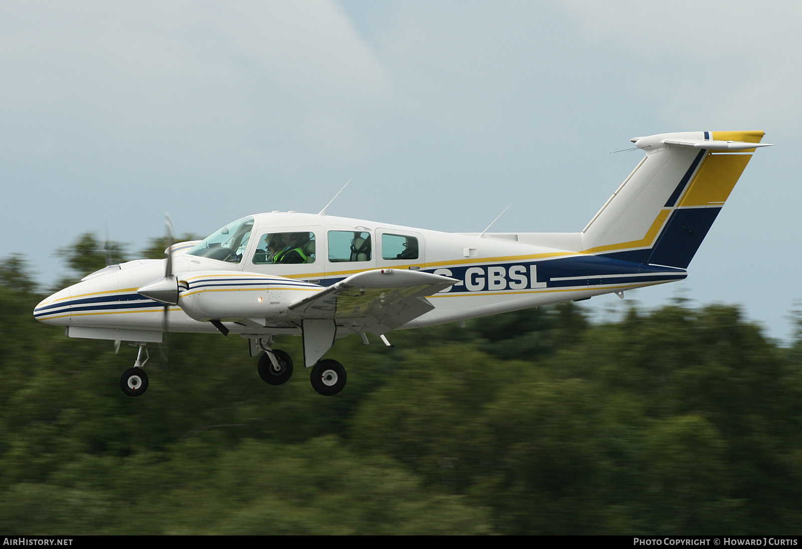 Aircraft Photo of G-GBSL | Beech 76 Duchess | AirHistory.net #271086