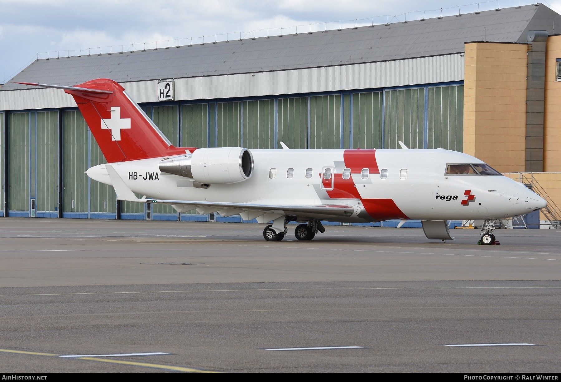 Aircraft Photo of HB-JWA | Bombardier Challenger 650 (CL-600-2B16) | REGA - Swiss Air Ambulance | AirHistory.net #271093