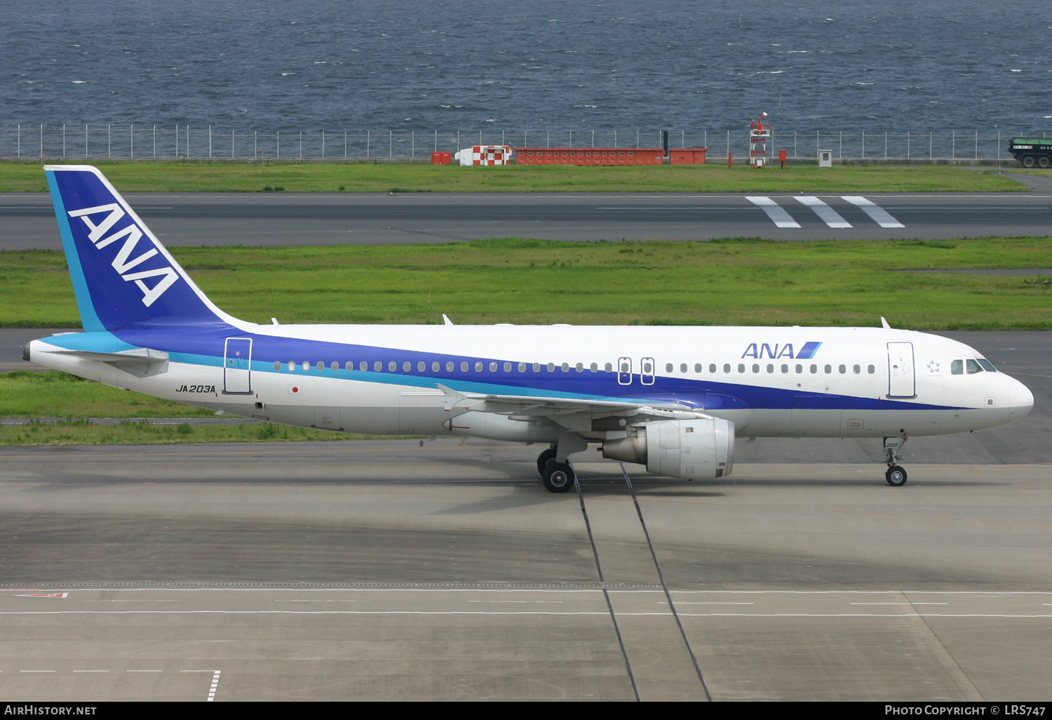 Aircraft Photo of JA203A | Airbus A320-211 | All Nippon Airways - ANA | AirHistory.net #271131
