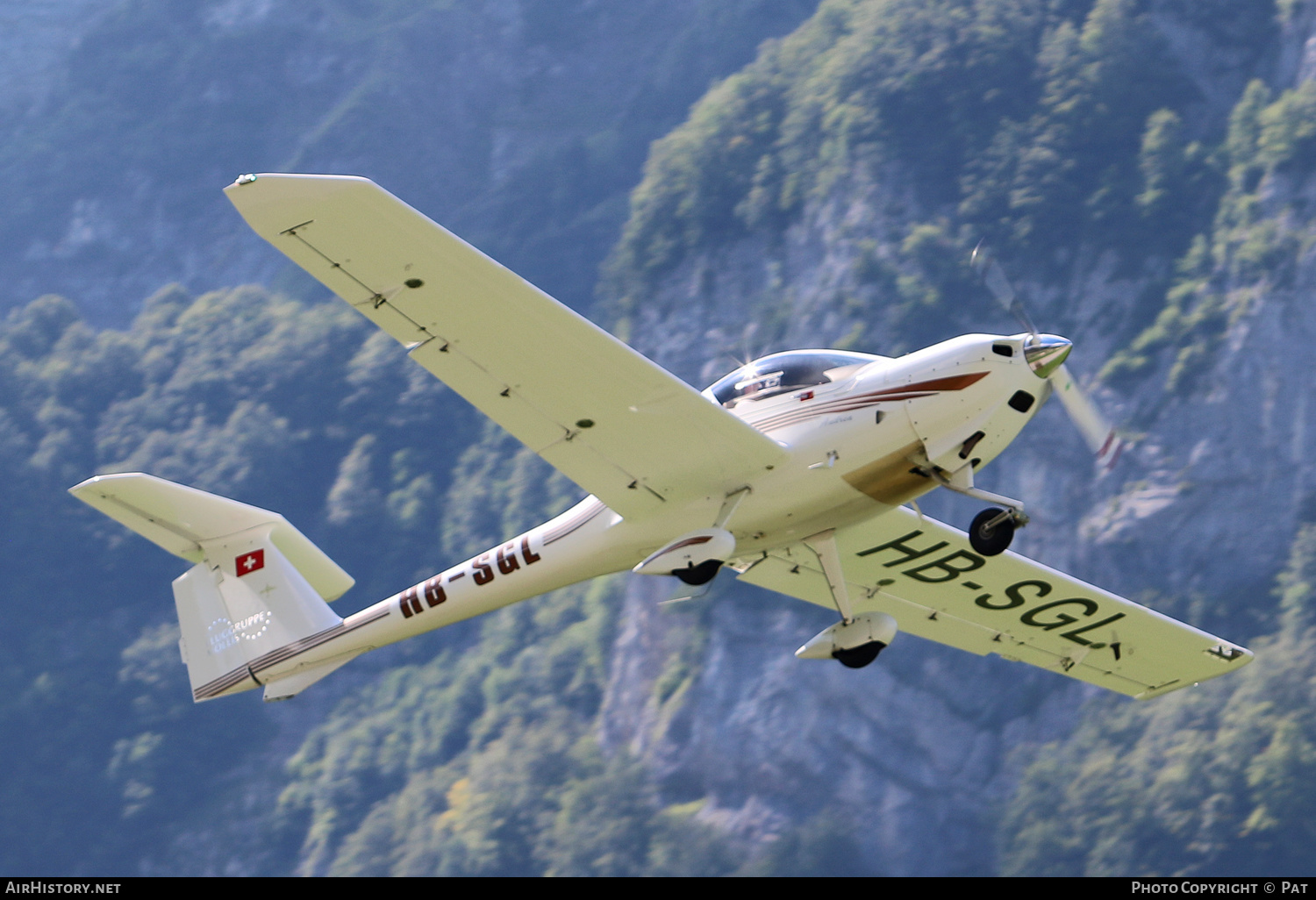 Aircraft Photo of HB-SGL | Diamond DA20C-1 Eclipse | Fluggruppe Mollis | AirHistory.net #271255