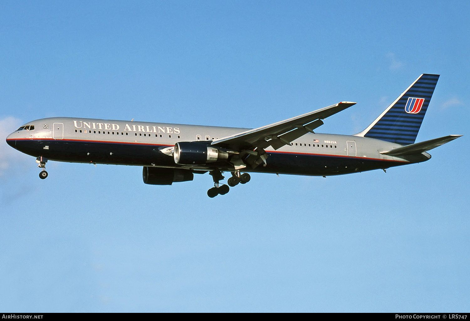 Aircraft Photo of N662UA | Boeing 767-322/ER | United Airlines | AirHistory.net #271427