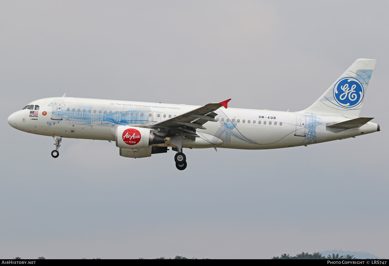 Aircraft Photo of 9M-AQB | Airbus A320-216 | AirAsia | AirHistory.net #271526