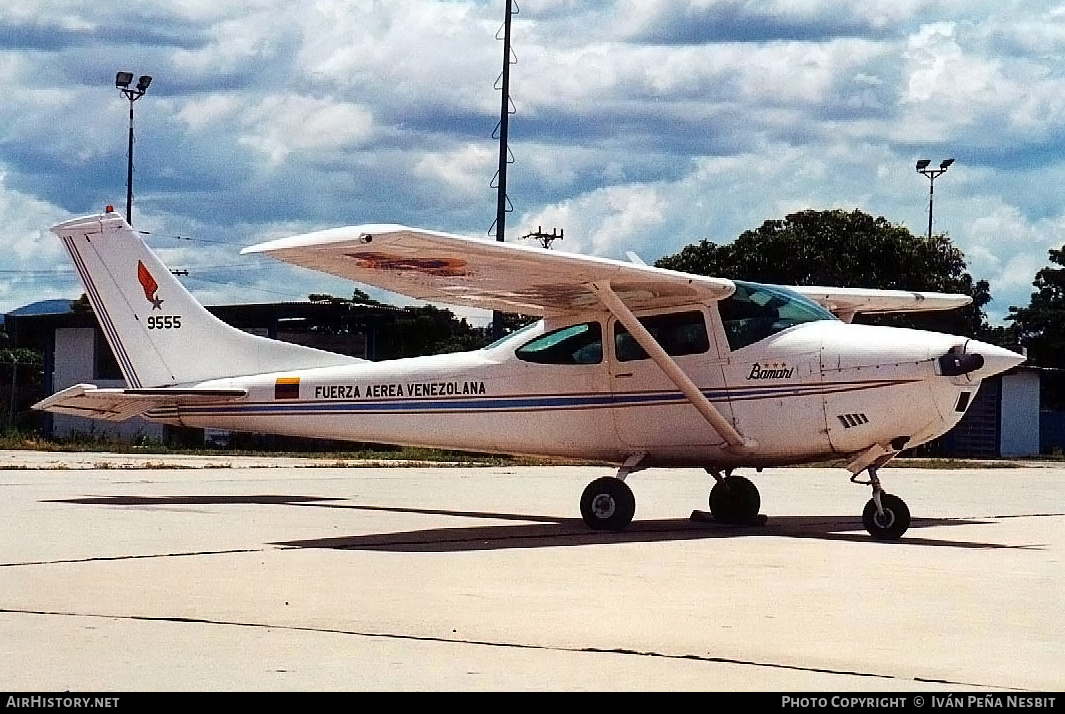 Aircraft Photo of 9555 | Cessna 182N Skylane | Venezuela - Air Force | AirHistory.net #271532