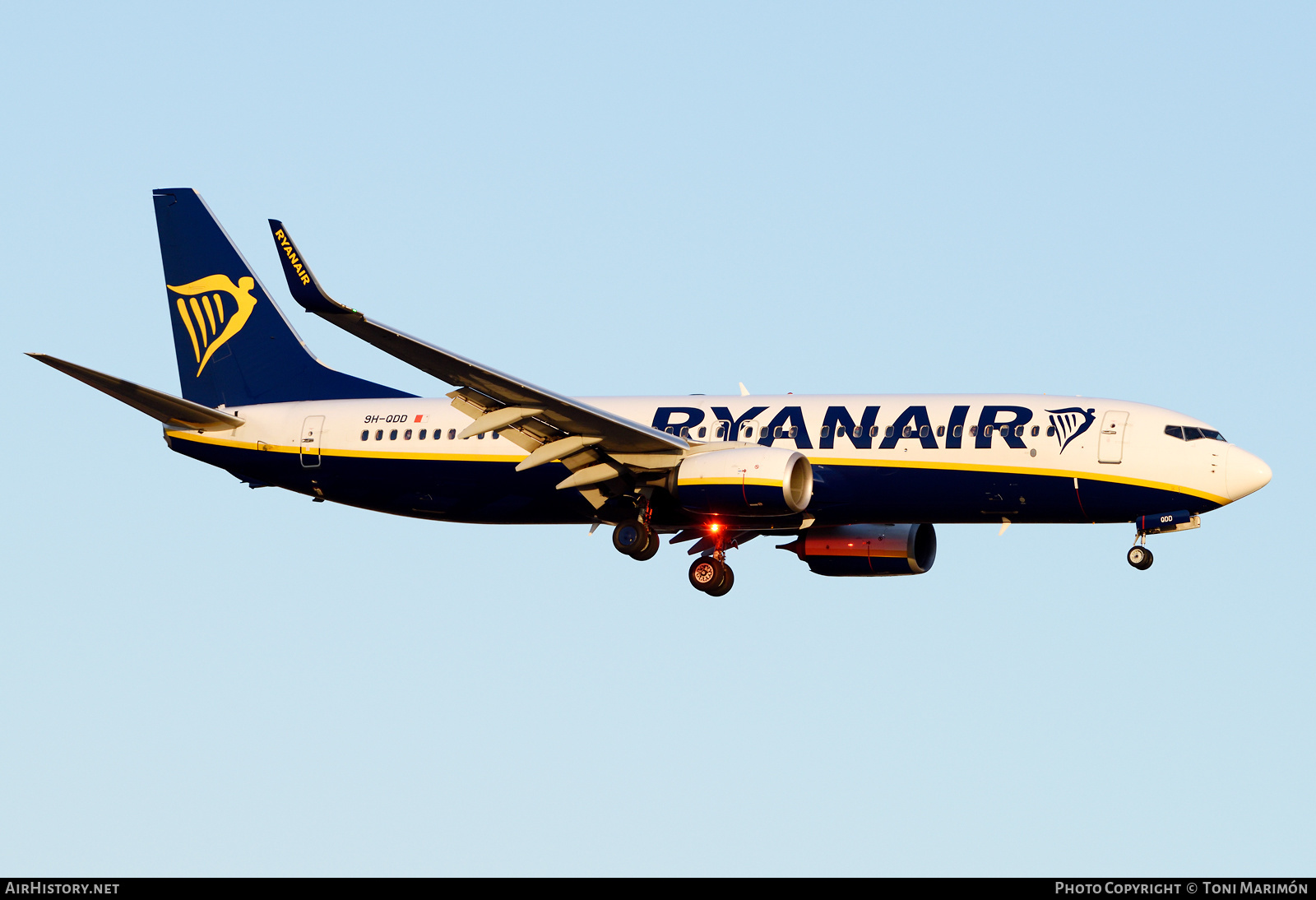 Aircraft Photo of 9H-QDD | Boeing 737-800 | Ryanair | AirHistory.net #271586