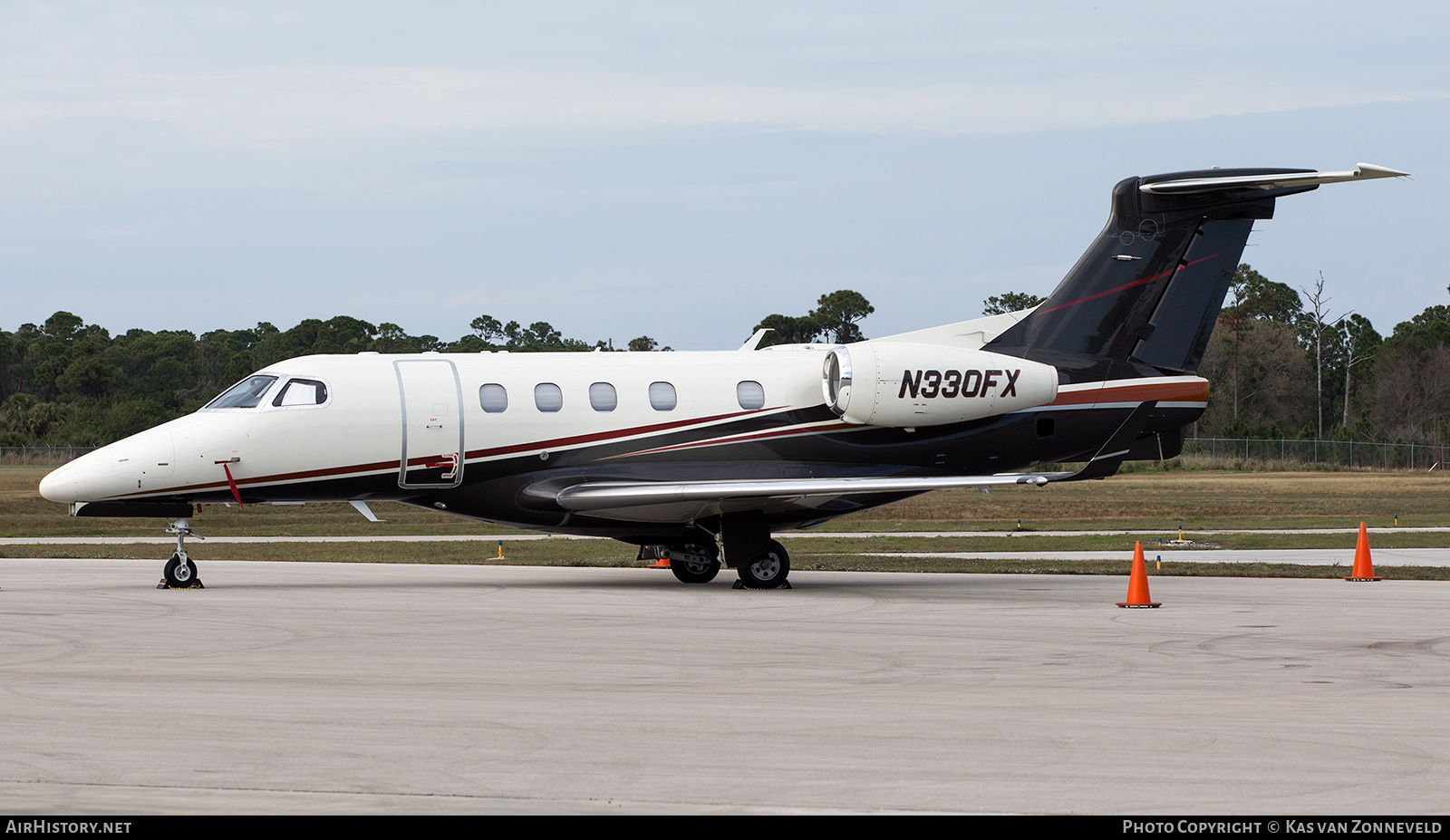 Aircraft Photo of N330FX | Embraer EMB-505 Phenom 300 | AirHistory.net #271633