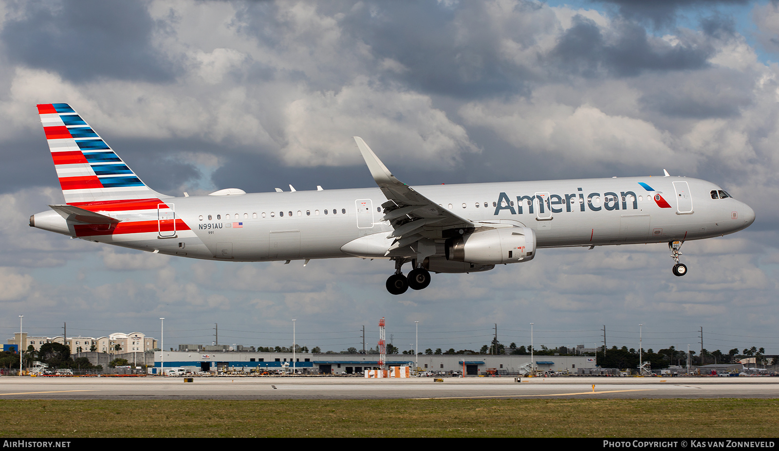 Aircraft Photo of N991AU | Airbus A321-231 | American Airlines | AirHistory.net #271642