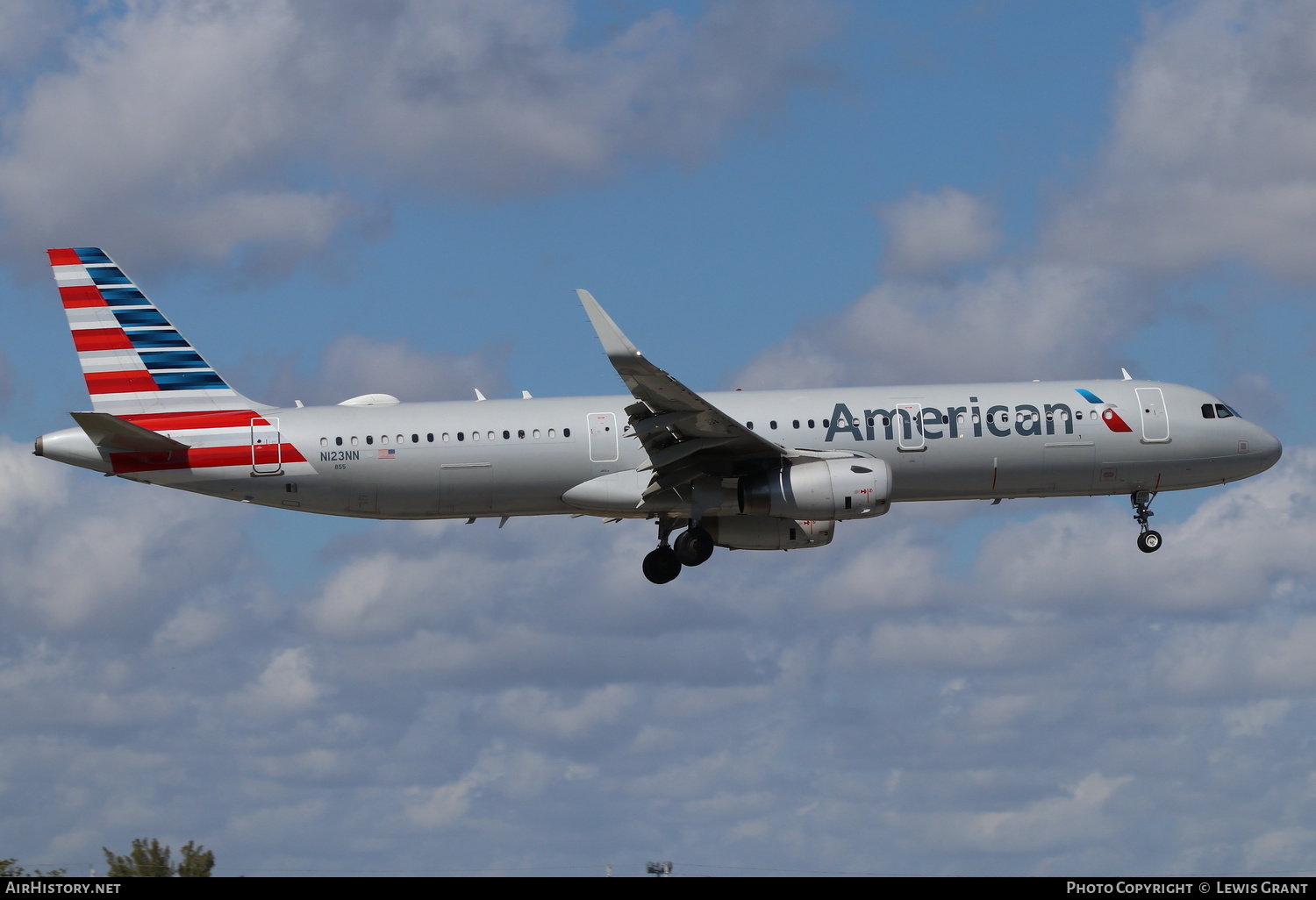 Aircraft Photo of N123NN | Airbus A321-231 | American Airlines | AirHistory.net #271736